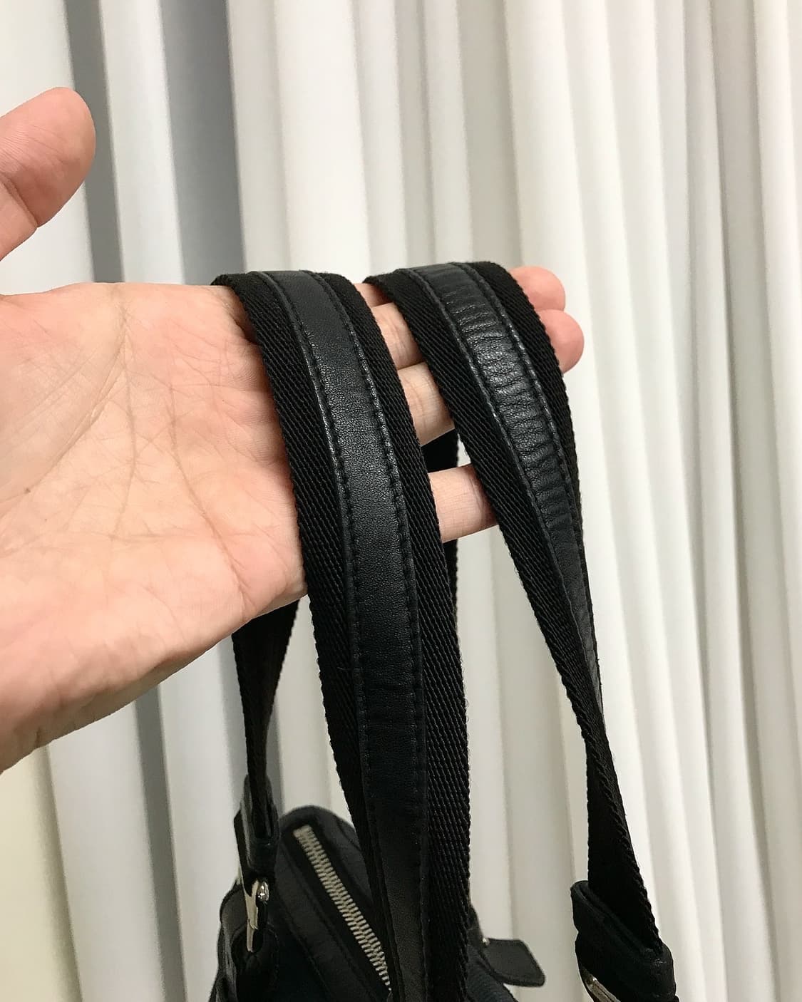 입생로랑 빅로고 미니 토트백 가방 상품이미지5