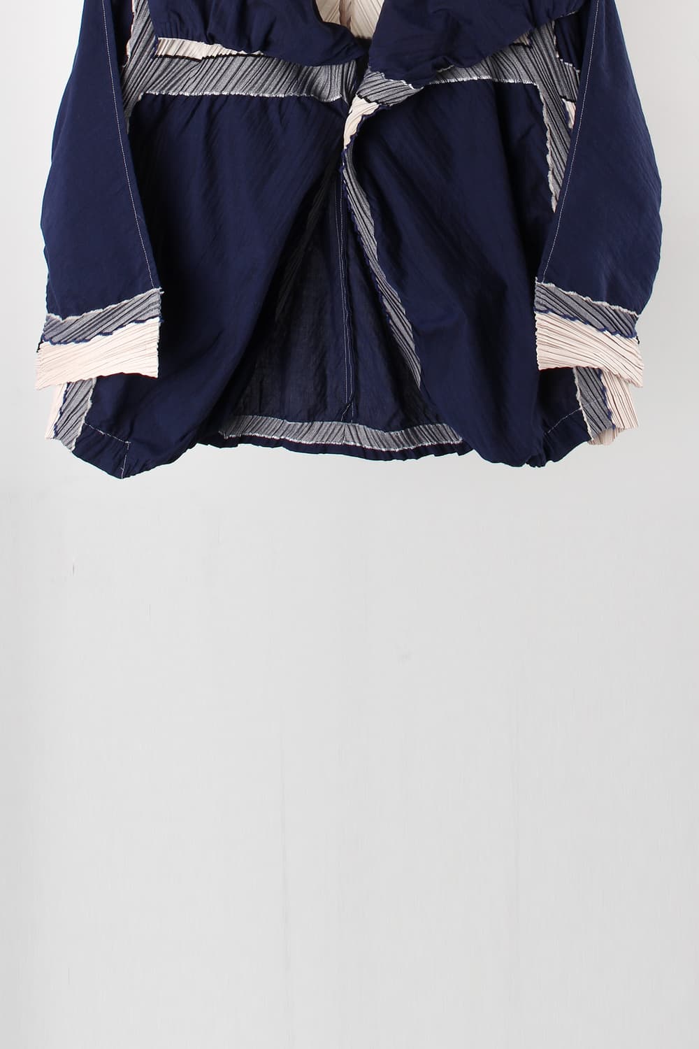 ISSEY MIYAKE Pleats Jacket 상품이미지3