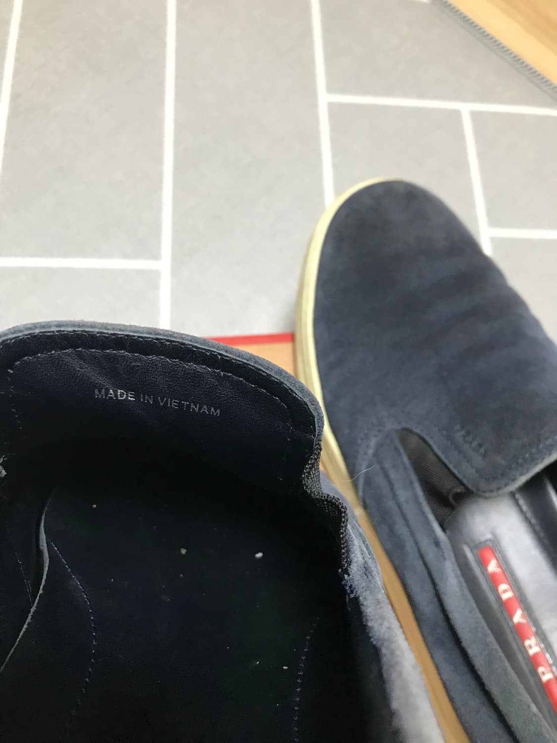 프라다 스니커즈 슬립온  상품이미지3