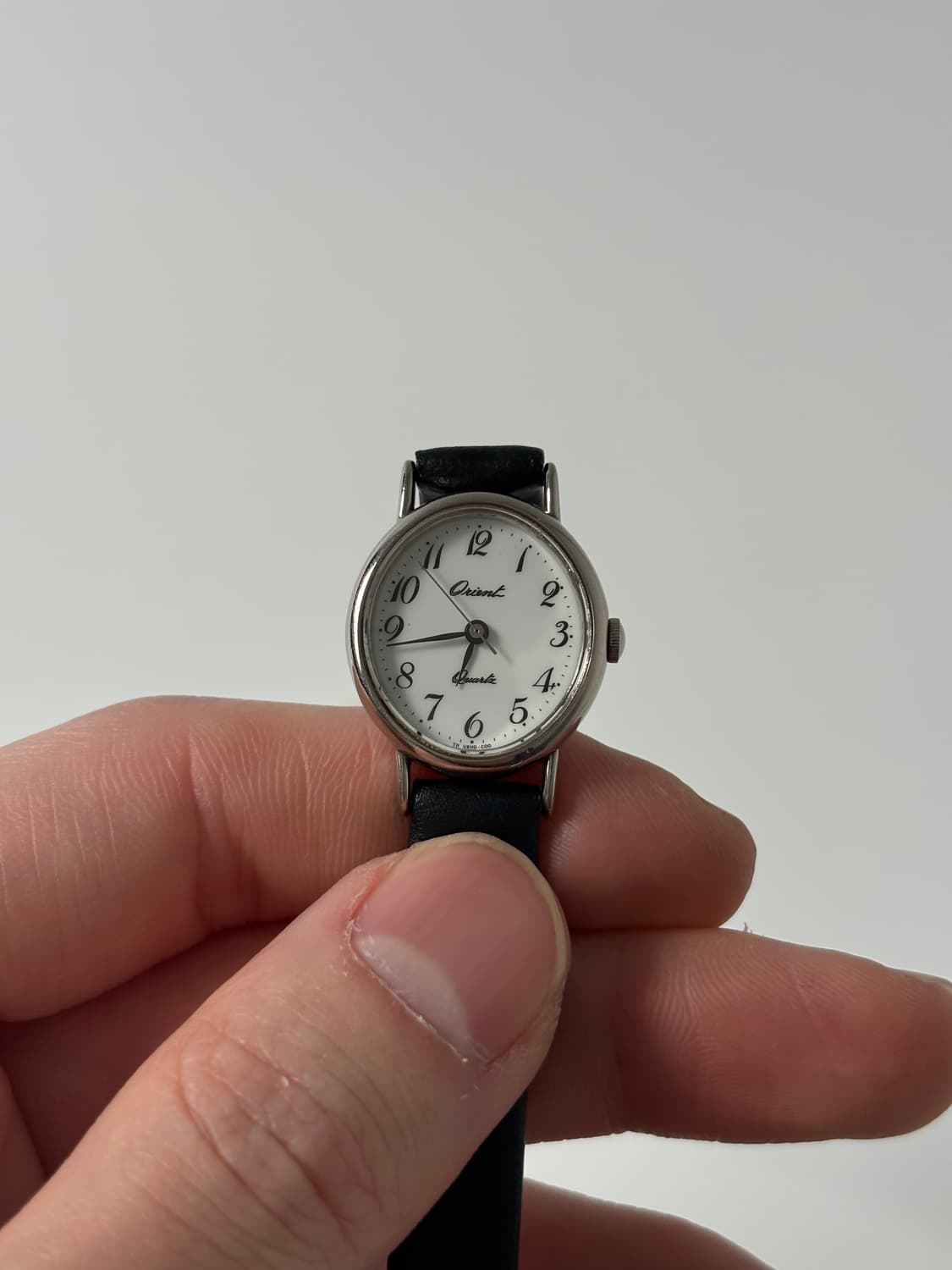 오리엔트 1990년대 빈티지 시계 실버 오벌 쿼츠 여성 데드스탁 상품이미지3