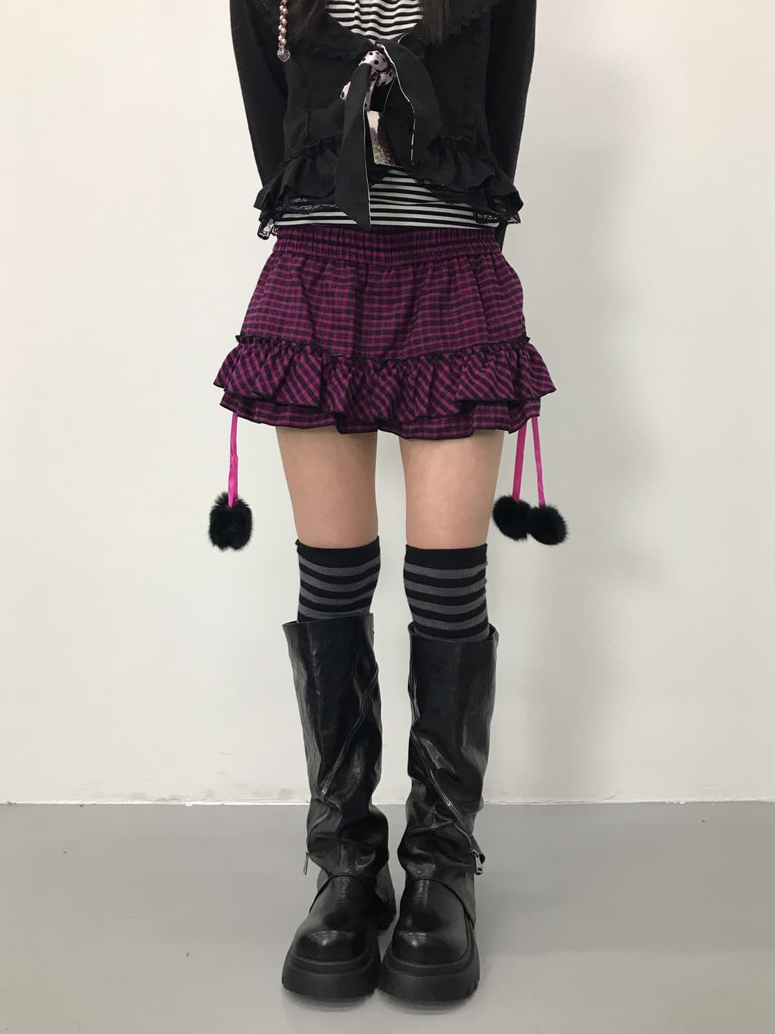 LIZ LISA Pink Check Pompom Mini Skirt 상품이미지1