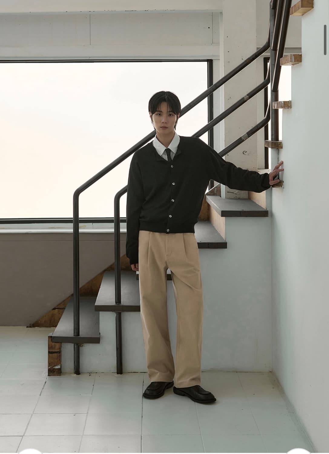 (새상품)(L) 아워데이즈 워시드 세미 와이드 코튼 치노 팬츠 BEIGE 상품이미지4