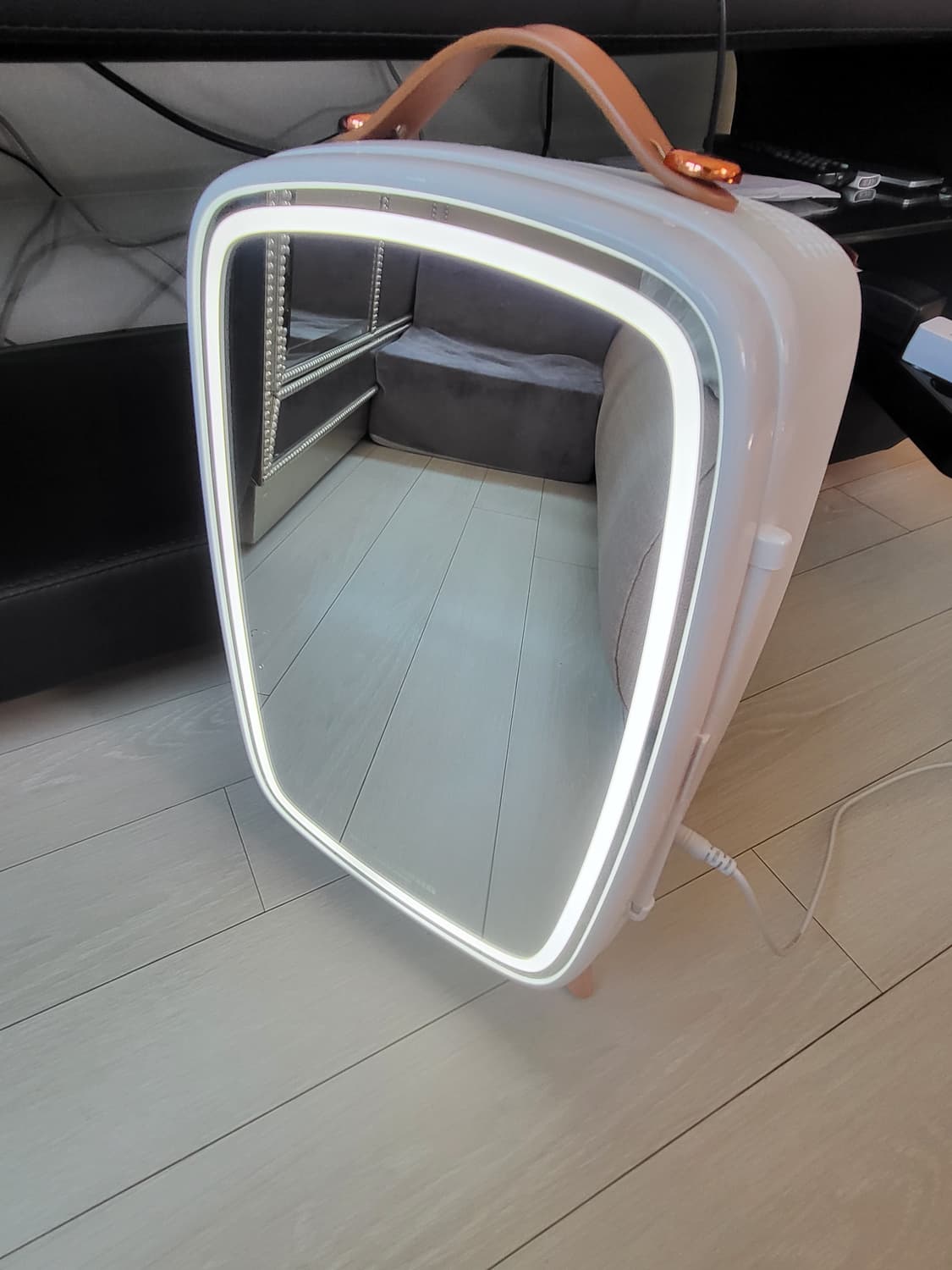 바덴하임 이동식 led거울겸 화장품 냉장고 상품이미지3