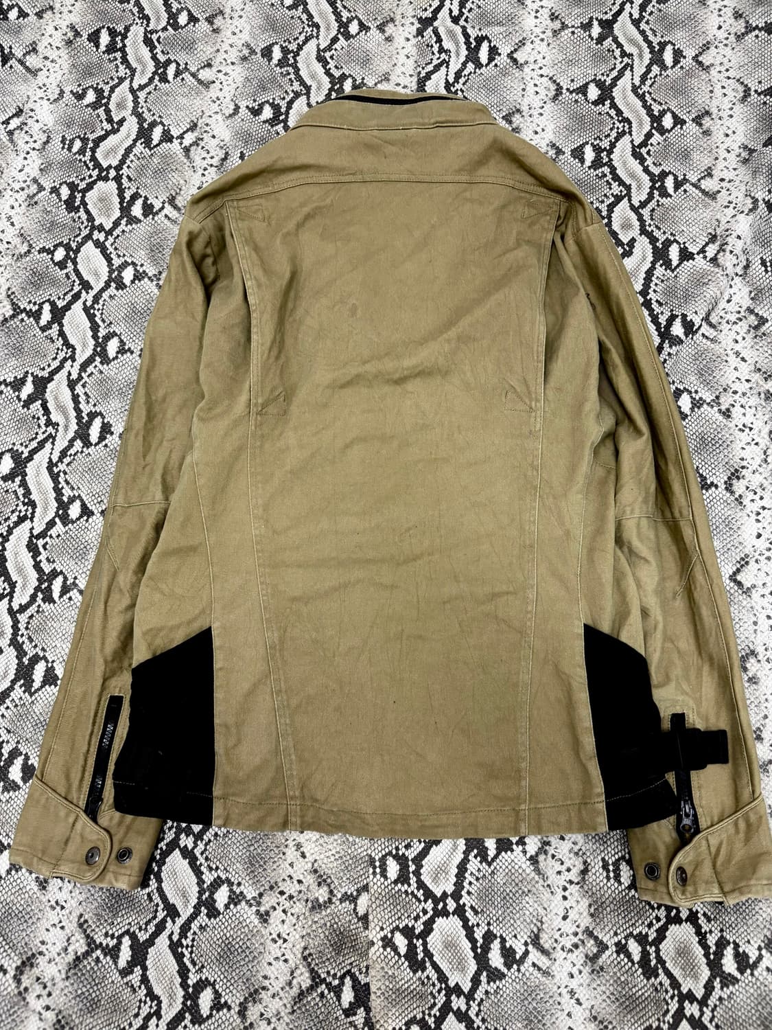 “FieldCore” Multi Pocket detail Jacket 상품이미지10