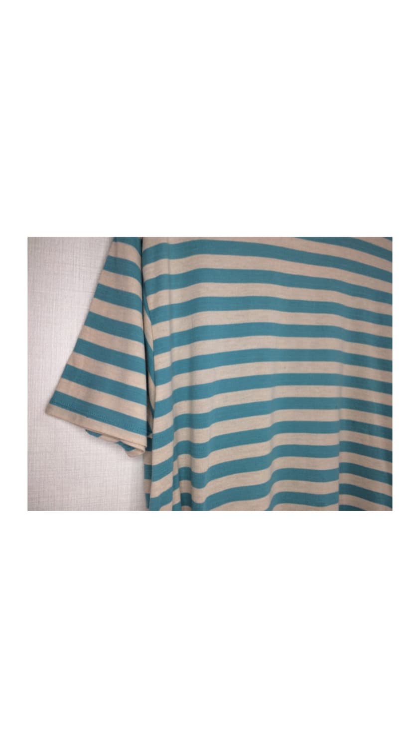 츠모리 치사토 민트 컬러풀 스트라이프 캣 포켓 원피스 티셔츠 상품이미지4