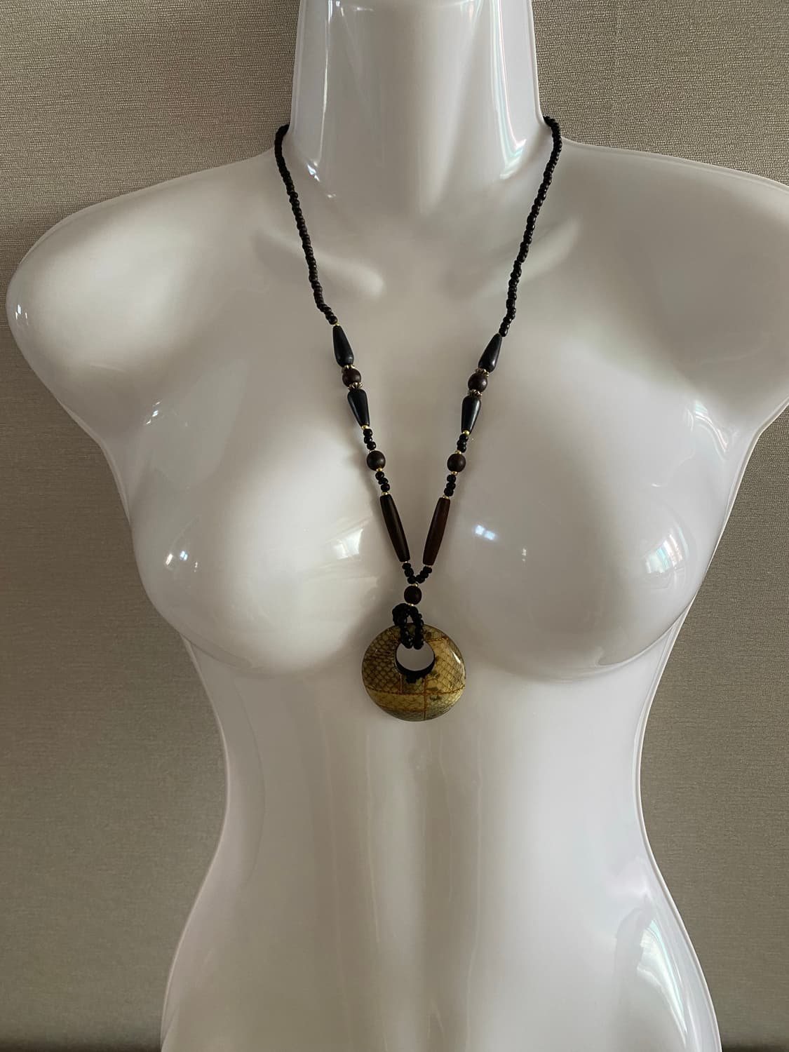 빈티지 우드 & 레진 도넛 펜던트 네크리스 목걸ㅇ 상품이미지6