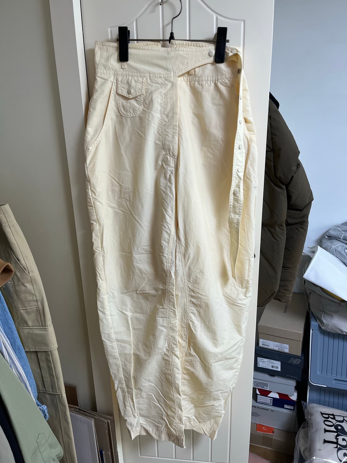 로우클래식 스냅 벨티드 팬츠 크림 상품이미지1