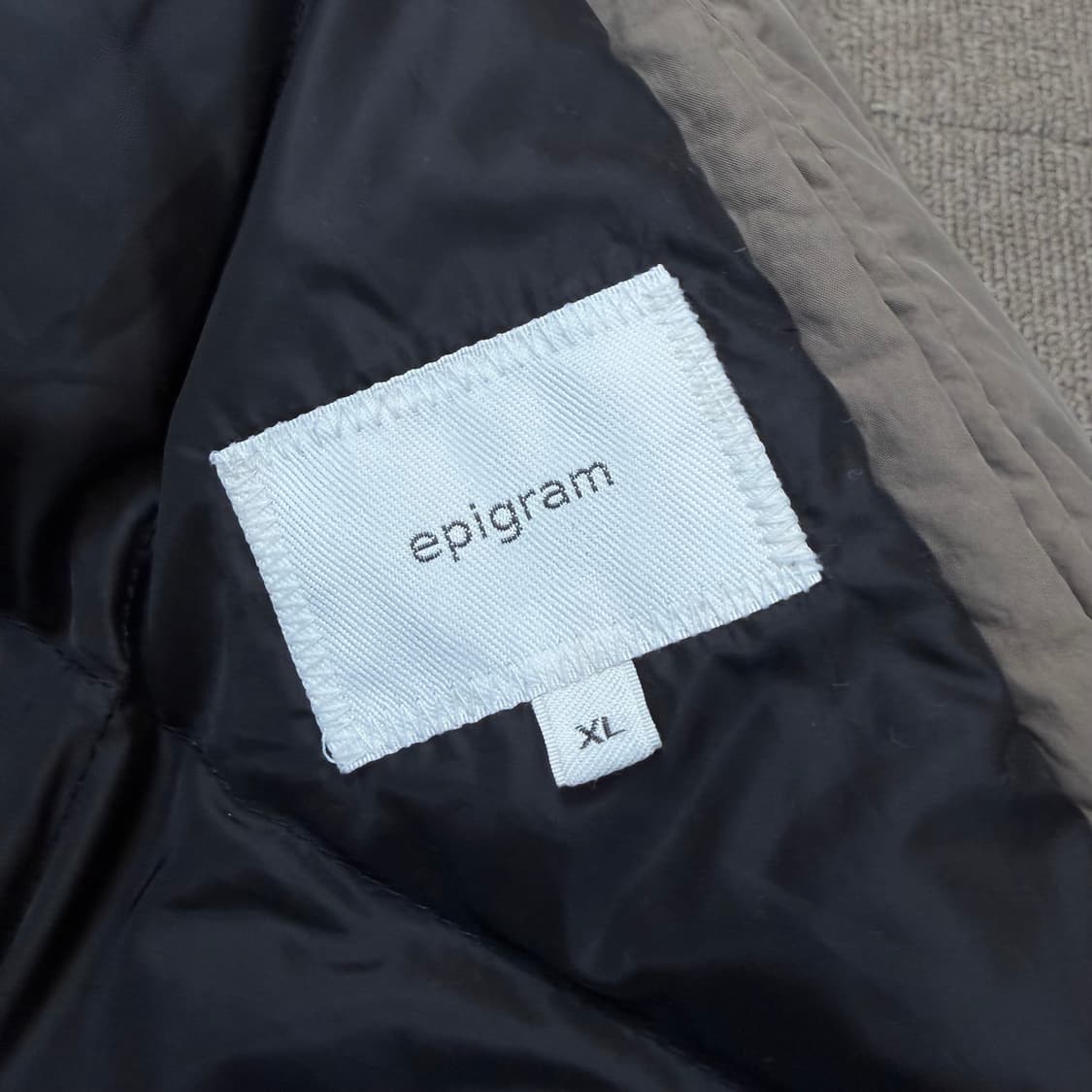 epigram 에피그램 하이넥 라이트 롱다운 자켓 상품이미지5