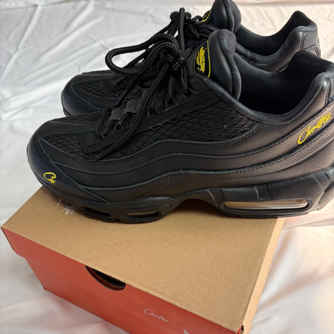 [285] 나이키 x 코르테이즈 에어맥스 95 블랙 앤 투어 옐로우 상품이미지5