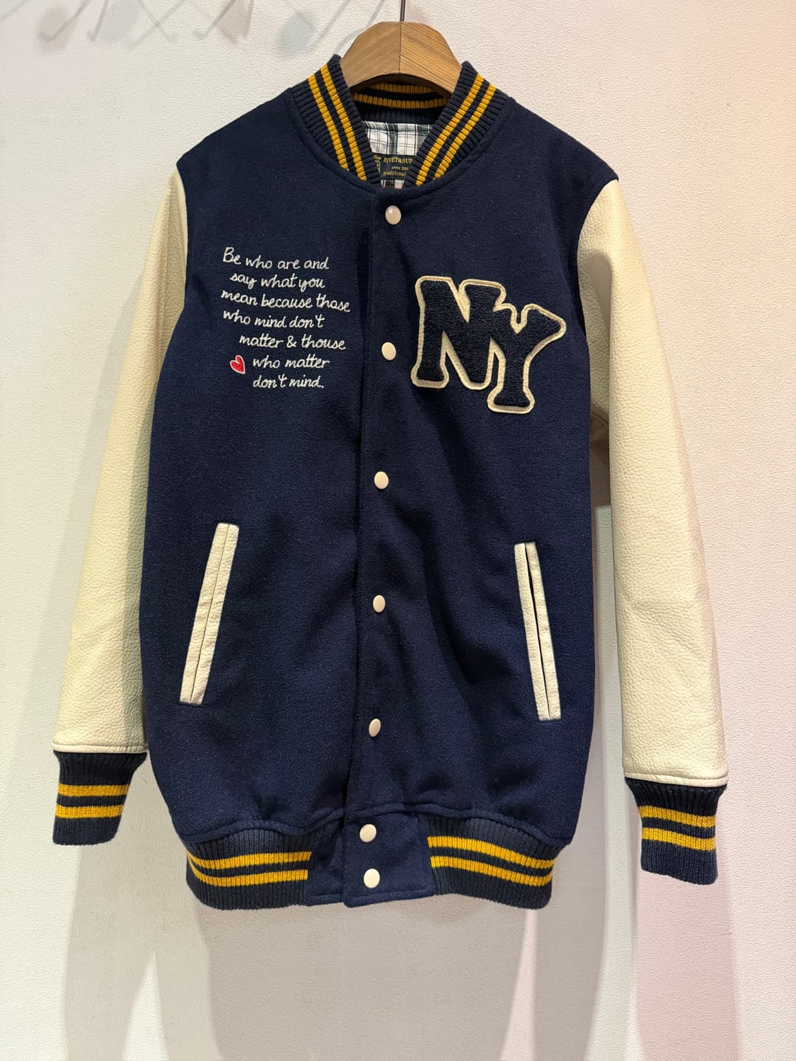 rivet&surge 바시티 자켓 상품이미지2