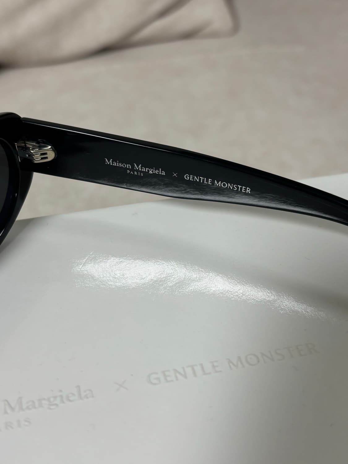 마르지엘라x젠틀몬스터 선글라스 MM206 블랙 상품이미지7