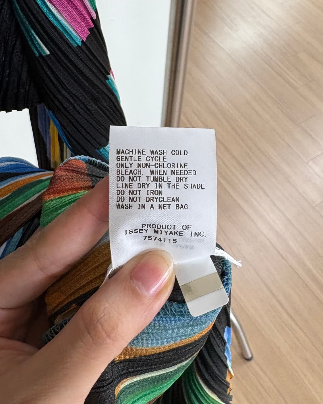 플리츠 플리즈 블랙 그래픽 원버튼 롱 가디건 상품이미지8