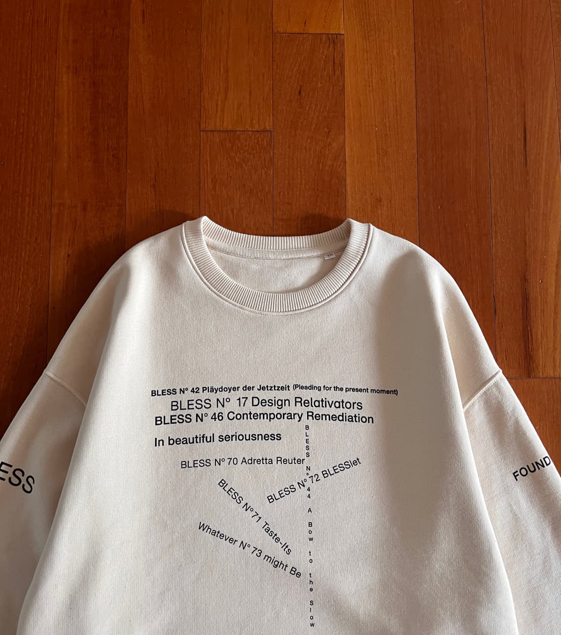 BLESS N.73 MULTICOLLECTION lll 스웻셔츠 네추럴 상품이미지5