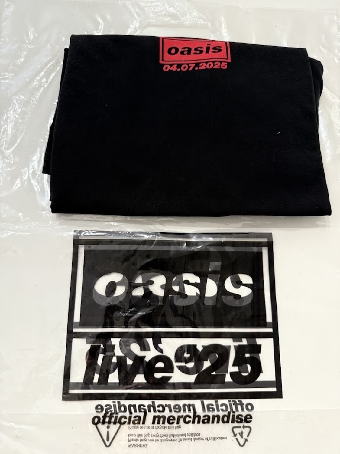 미개봉신품)오아시스 카디프 첫공 기념 티셔츠 XL 상품이미지2