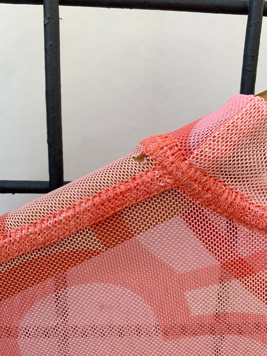 jw앤더슨 x 달려라 하니,  하트 패턴 메쉬 탑 상품이미지5