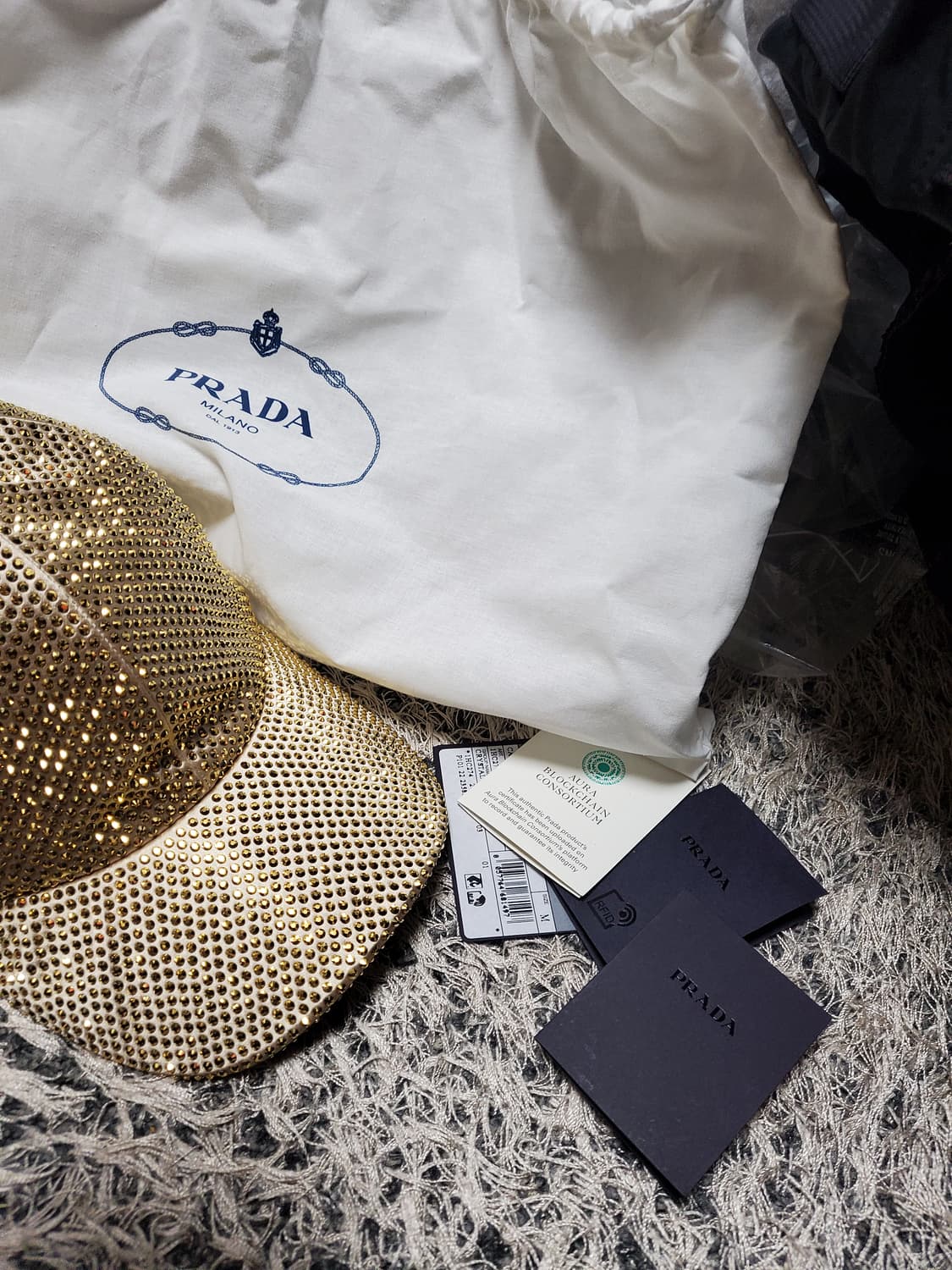 새상품 공용 프라다 크리스탈 볼캡  상품이미지2