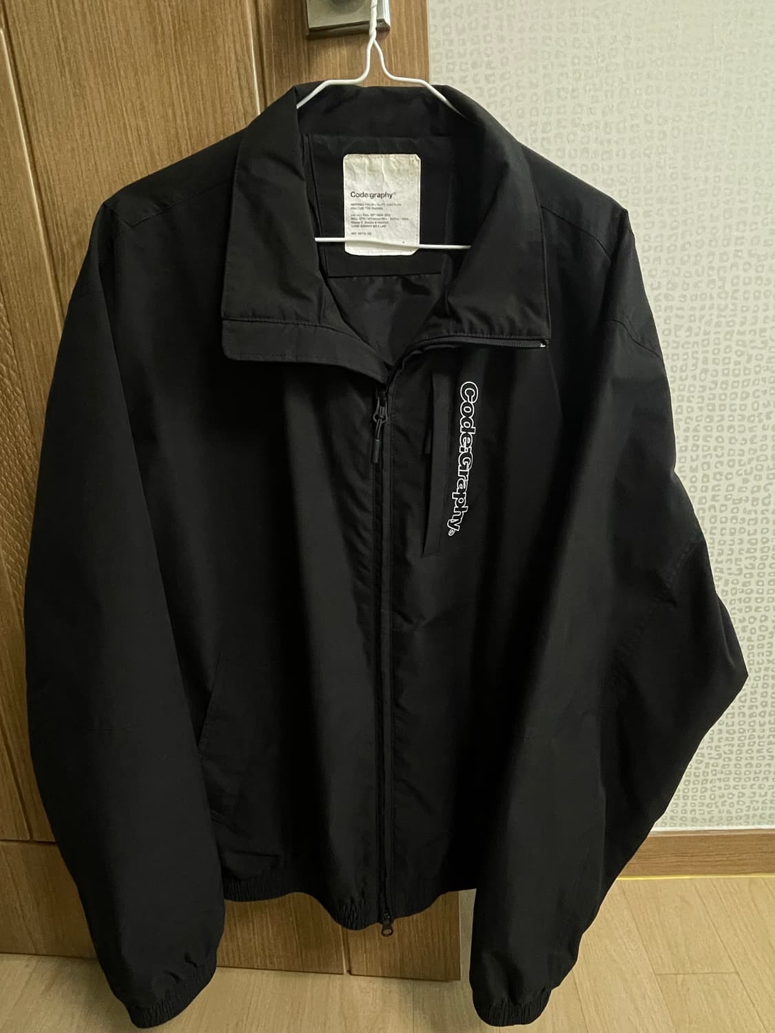 코드그라피 바람막이 상품이미지1