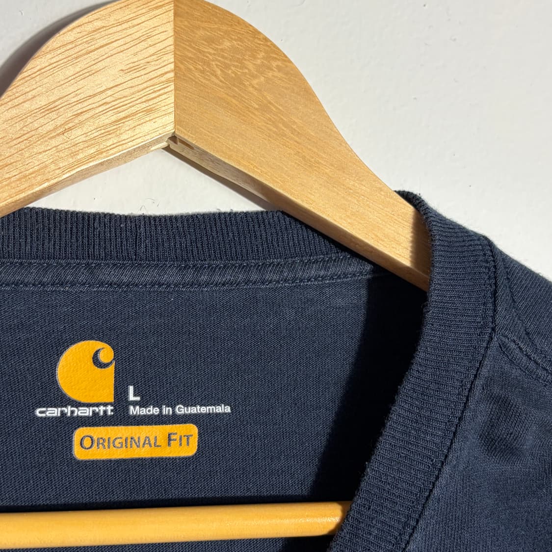 칼하트 오리지널핏 네이비 롱슬리브 (무료배송) 상품이미지2