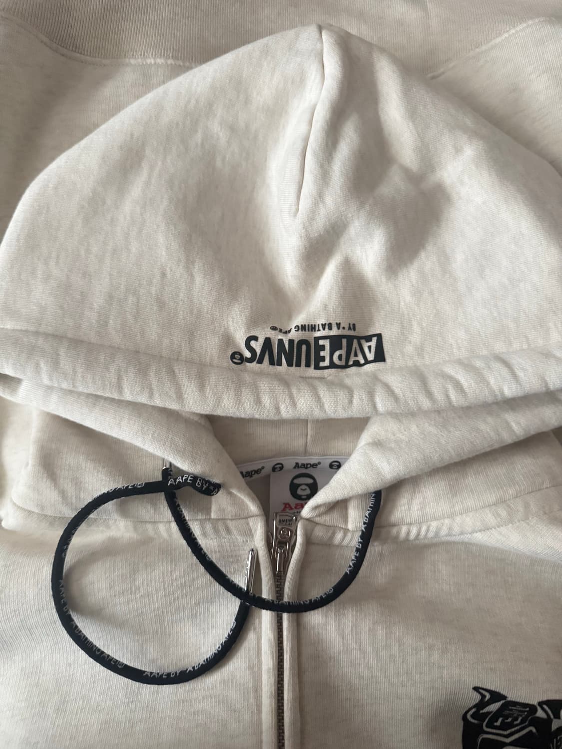 에이프 오사카 한정 후드집업 상품이미지3