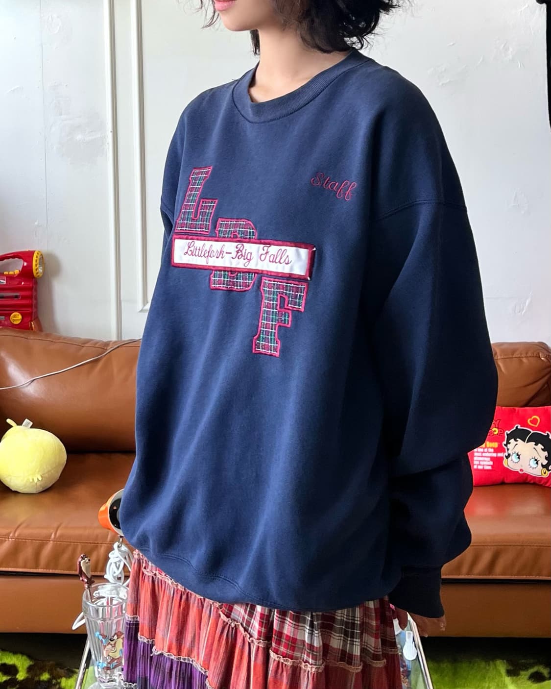 1990s Fruit of the Loom Retro Sweatshirt 상품이미지2