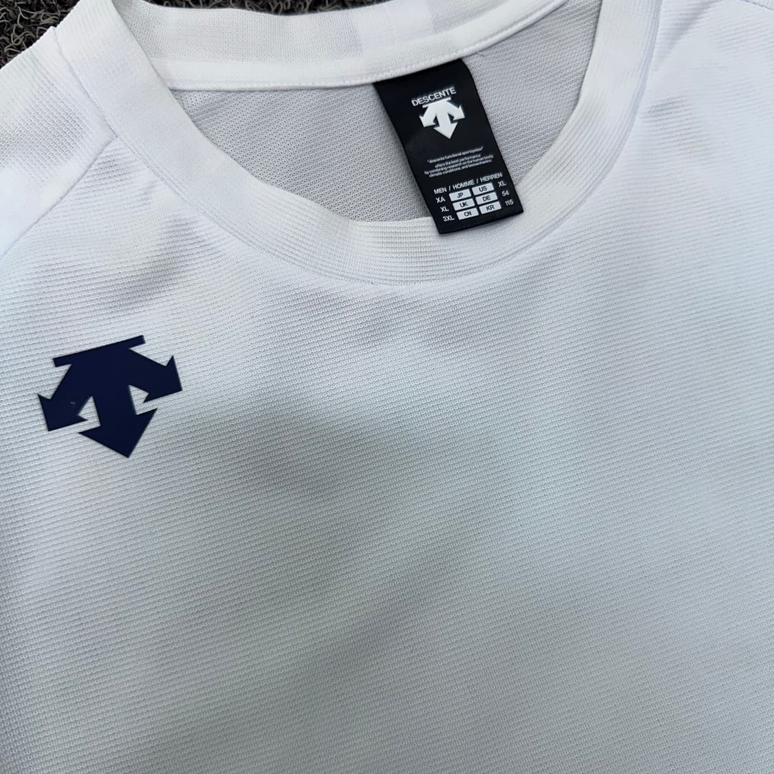 데상트 기능성 반팔티셔츠 화이트 115(3XL) 상품이미지3