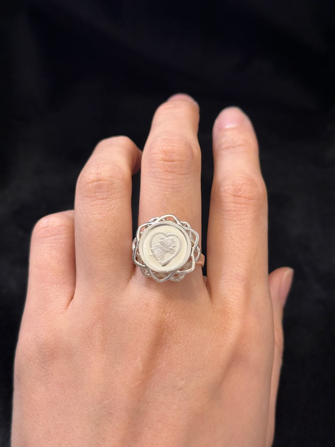 Vintage Sterling Silver Etched Rose Of T 상품이미지1