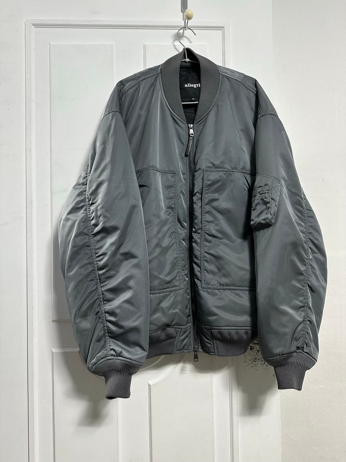 알레그리 라이트그레이 포켓 MA-1 상품이미지1