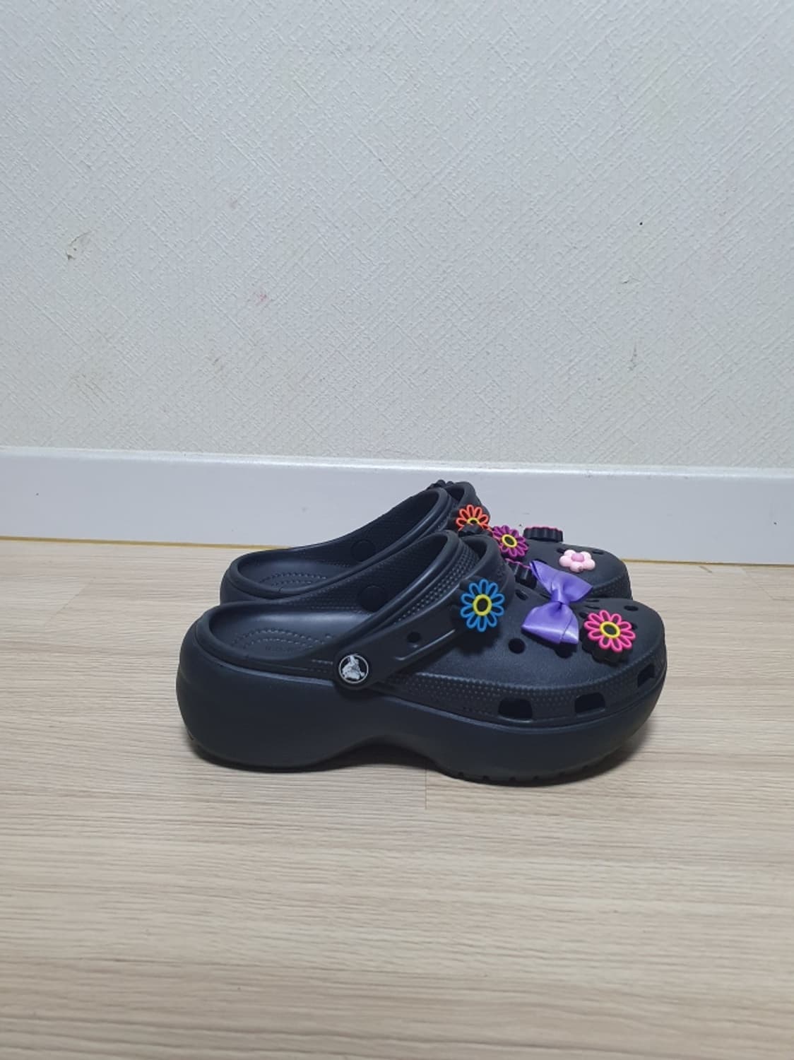 크록스 플랫폼 클로그 230 상품이미지1