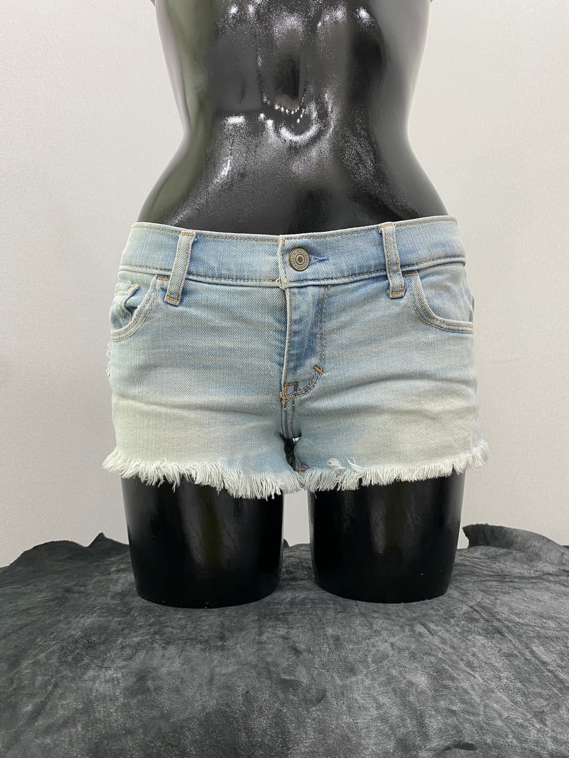 A&F Original Classic Cut-off Denim 상품이미지4