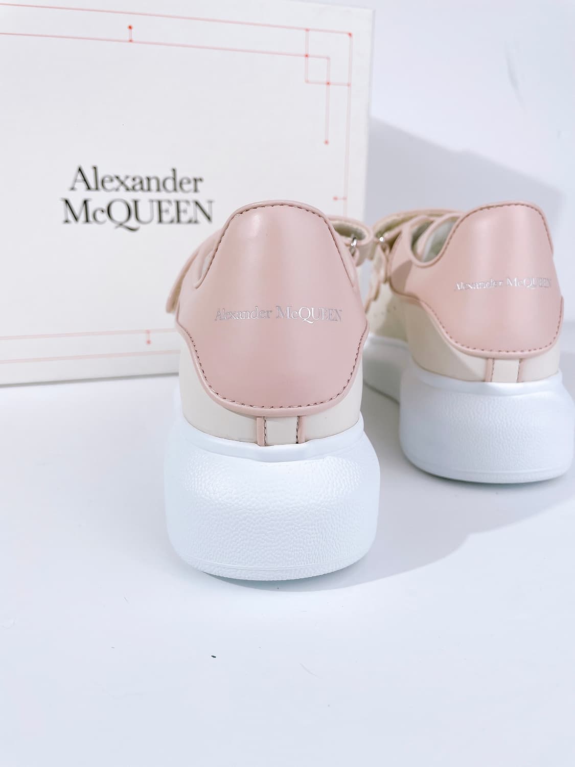 (정품/새상품) 알렉산더 맥퀸 여성 벨크로 로우탑 스니커즈 상품이미지6