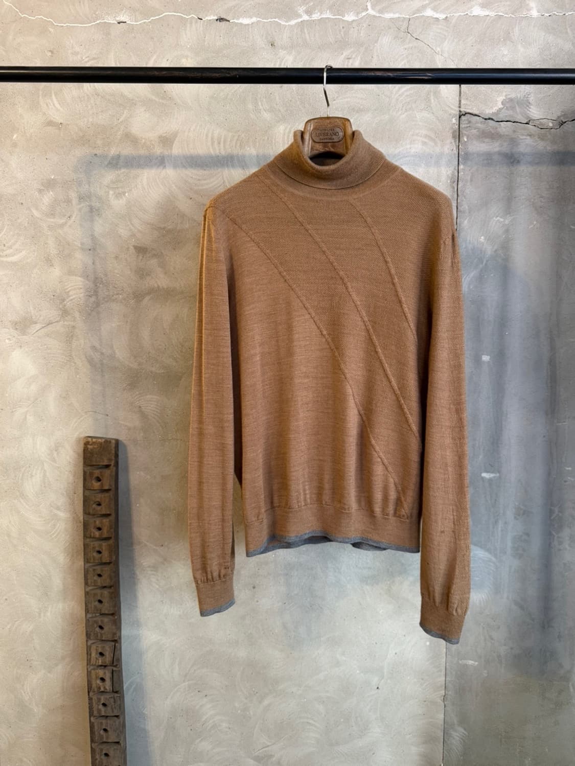 빨질레리 터틀넥 니트 100 상품이미지1