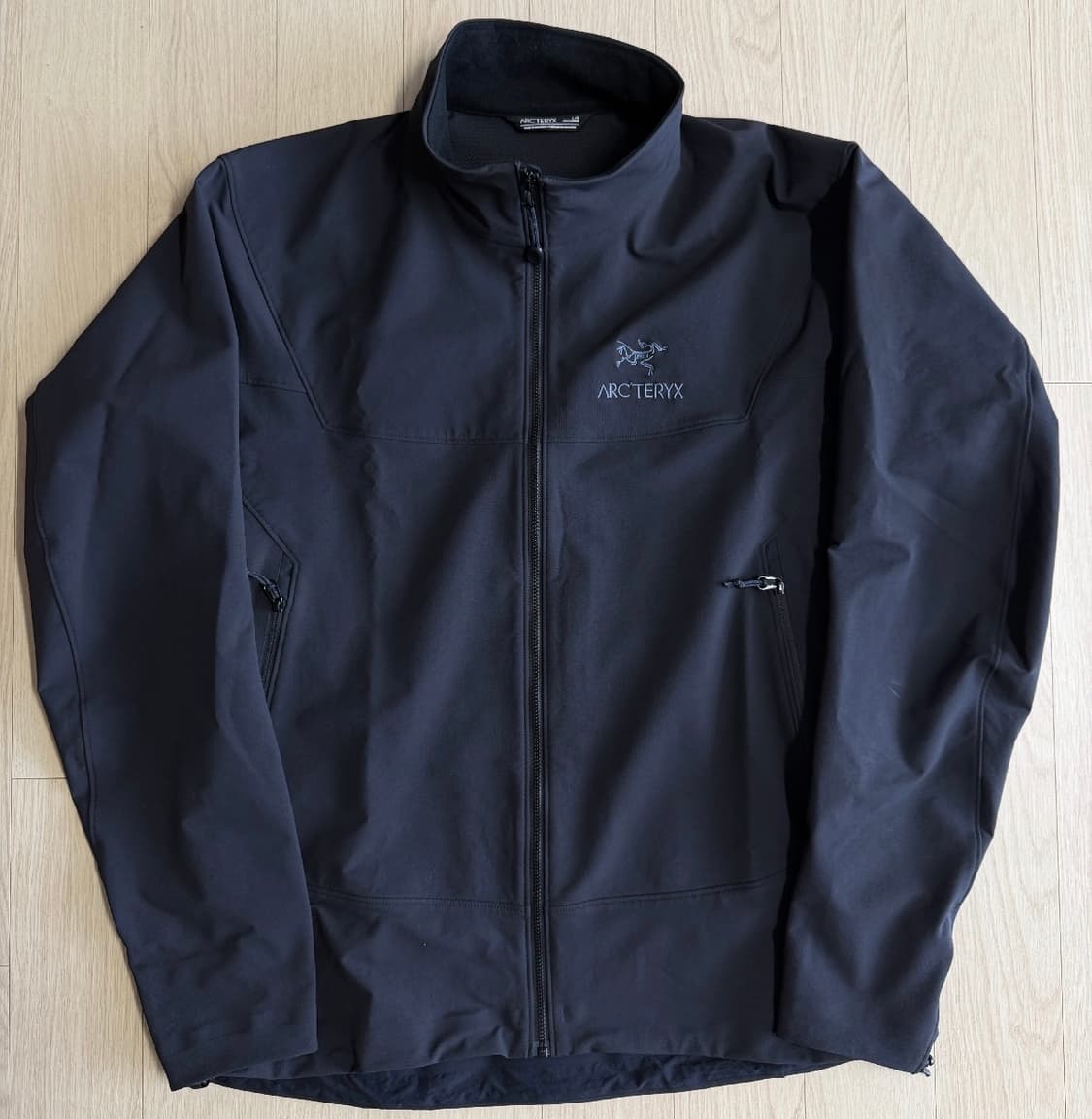 아크테릭스 감마  LT 자켓 L 사이즈  상태 9.5/10  사진찍고 절 상품이미지1