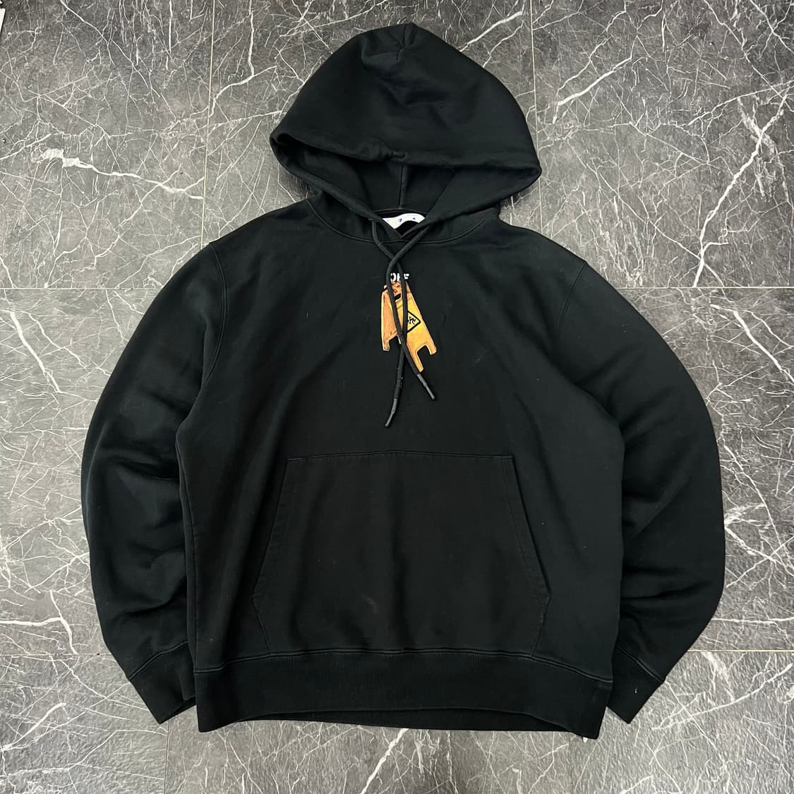 오프화이트 20FW 파스칼 스켈레톤 애로우 후드 블랙 상품이미지2