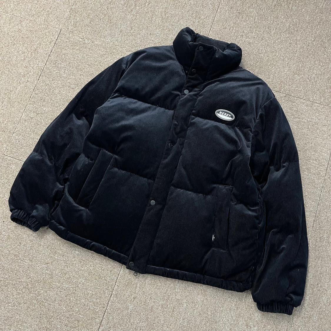  널디 코듀로이 덕다운 패딩 상품이미지1