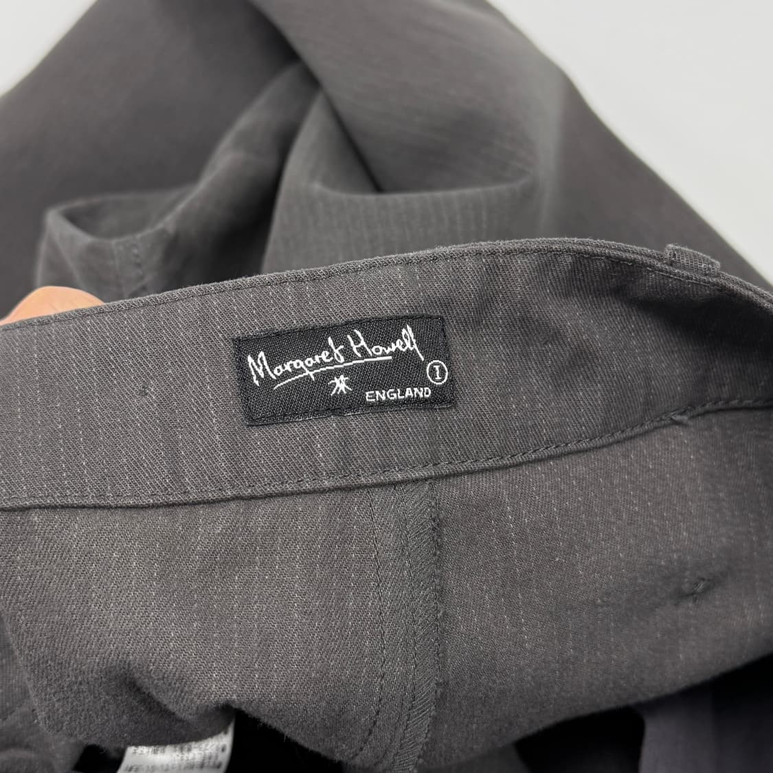 old Margaret Howell cinch back trouser 상품이미지9