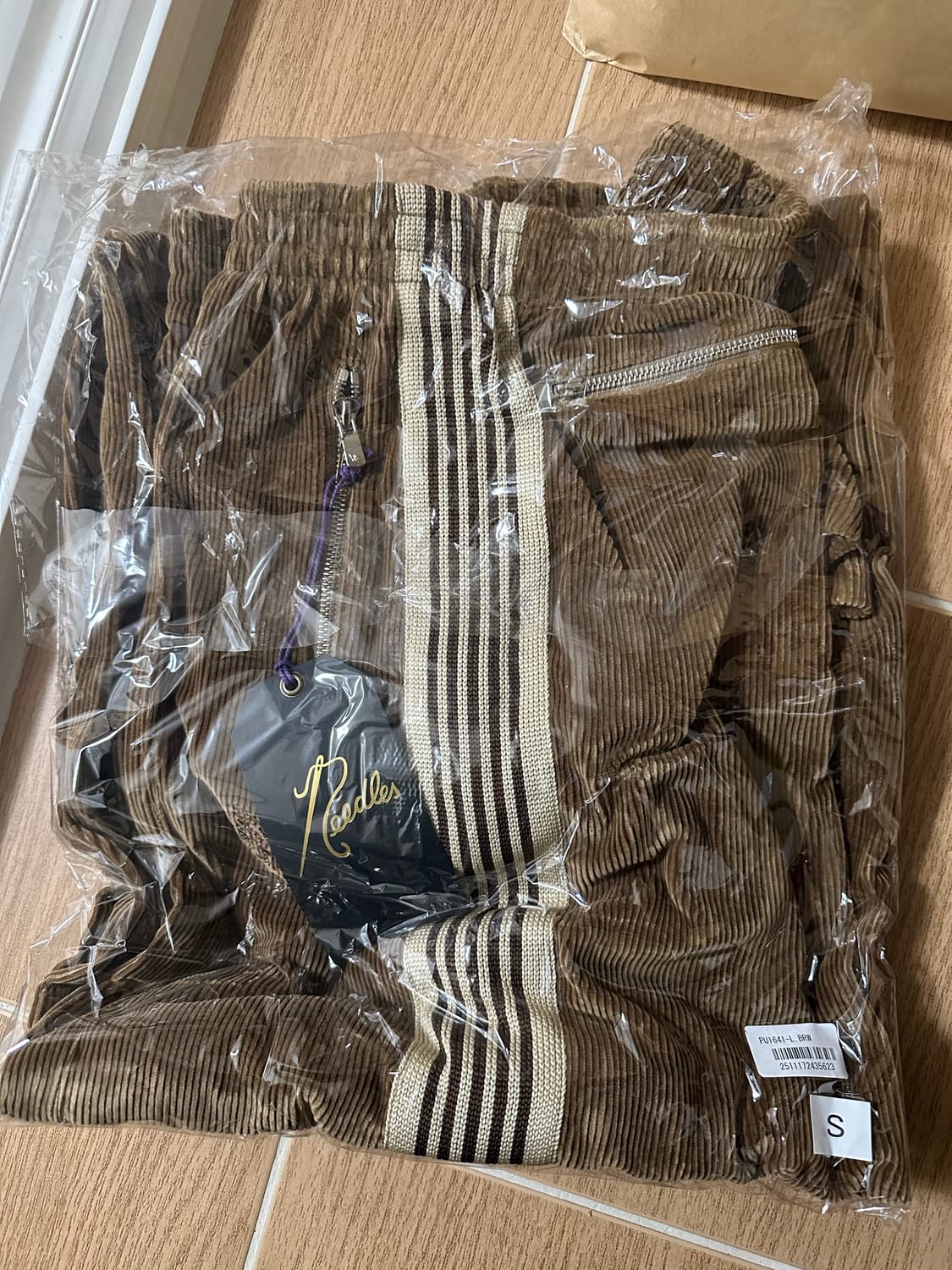 [S]니들스 누비안 트랙팬트 브라운 상품이미지2