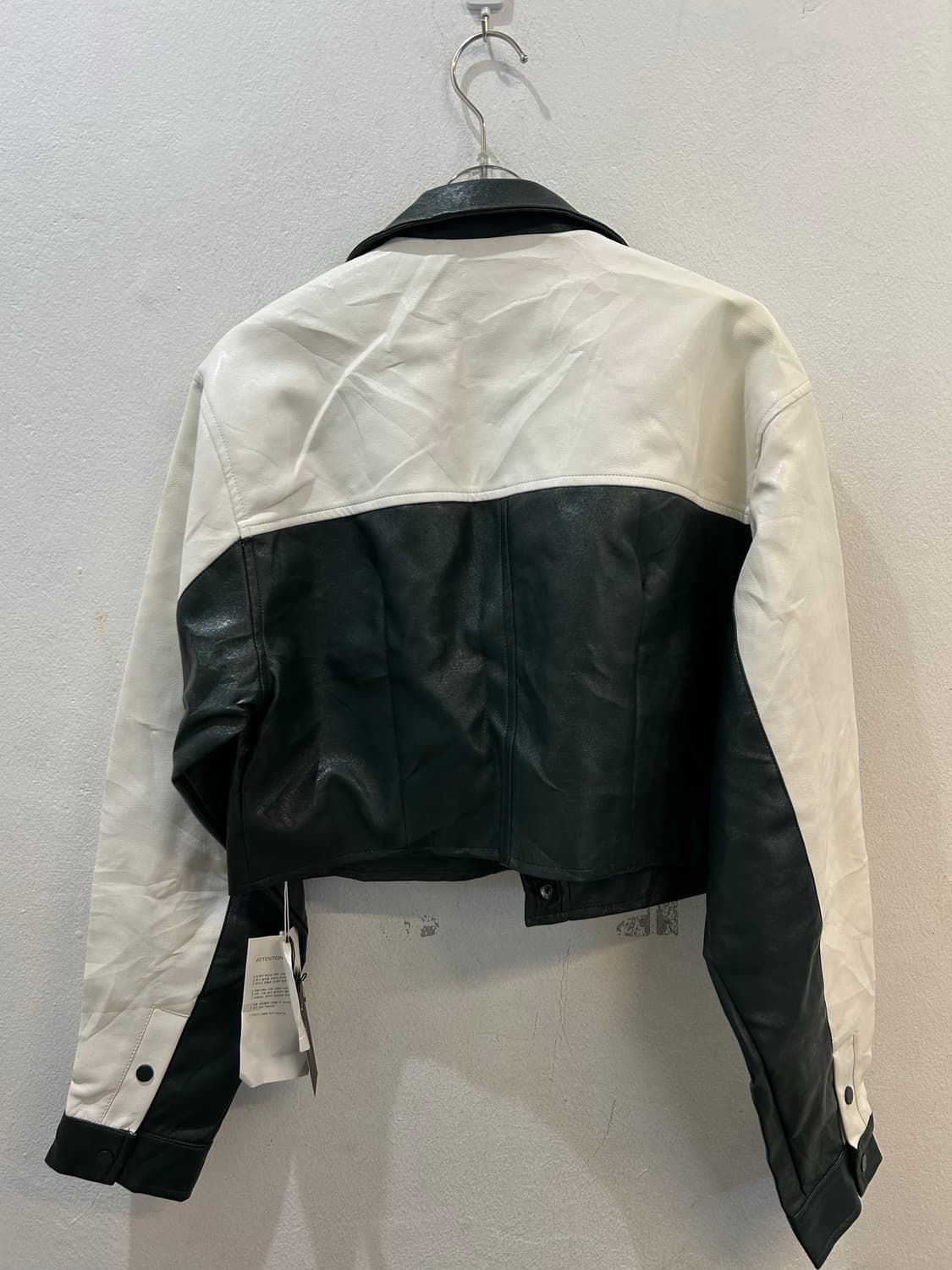 Two-Tone Cropped Leather Jacket 상품이미지4