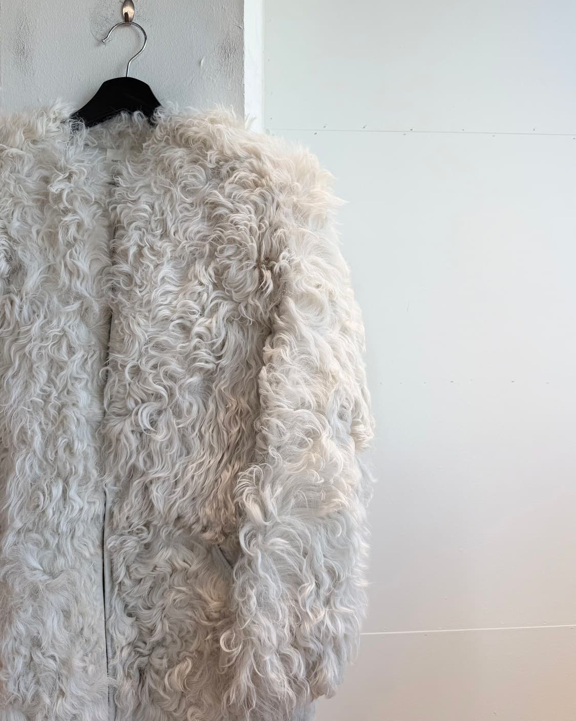 이자벨마랑 아이보리 램스킨 퍼 자켓  상품이미지5