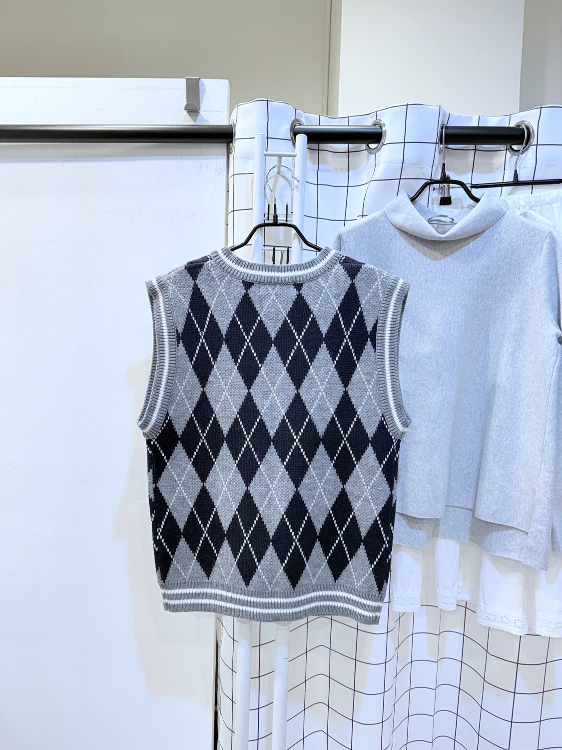 로라로라 아가일 니트베스트 상품이미지2