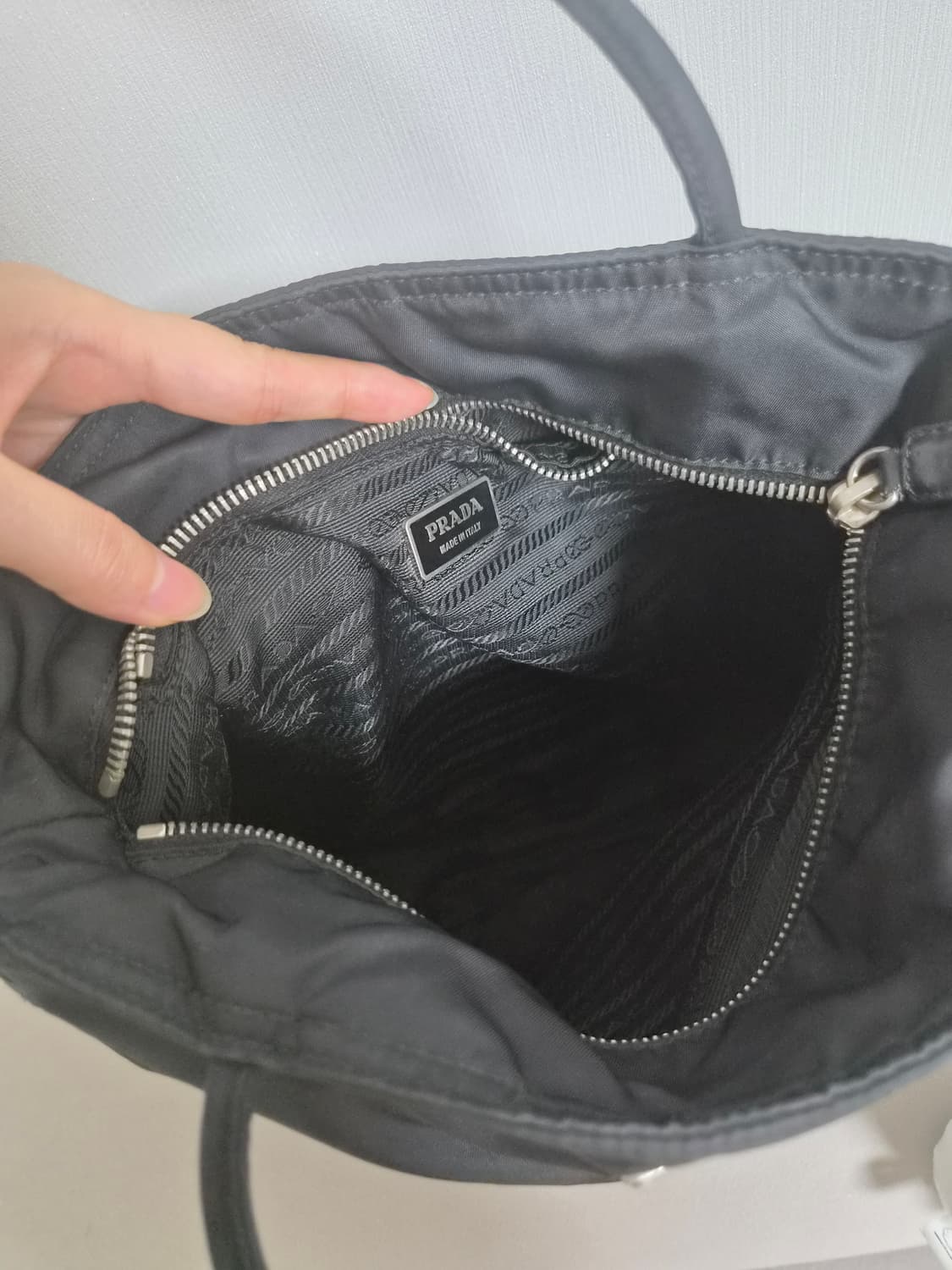 프라다 포코노 숄더백(정품) 상품이미지4