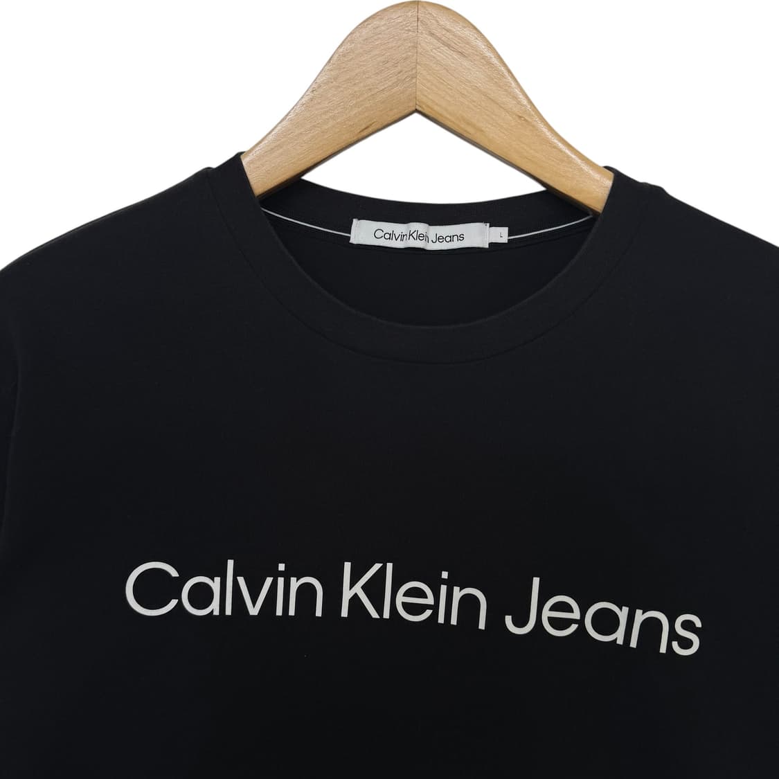 켈빈클라인 아치로고 반팔티 상품이미지2