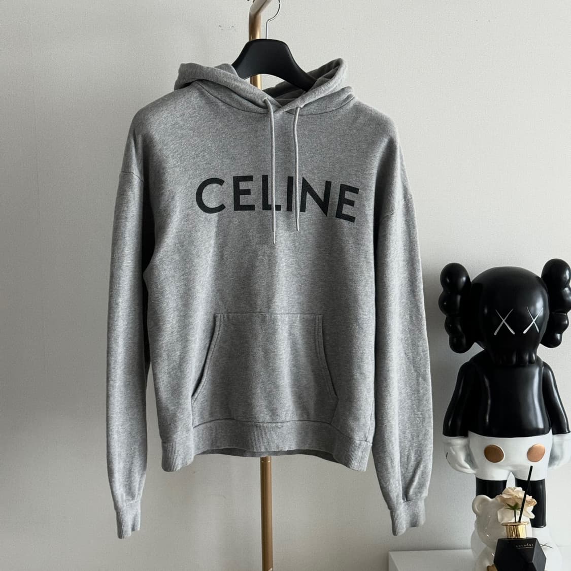 셀린느 앞로고 후드티 그레이 S 사이즈 상품이미지1