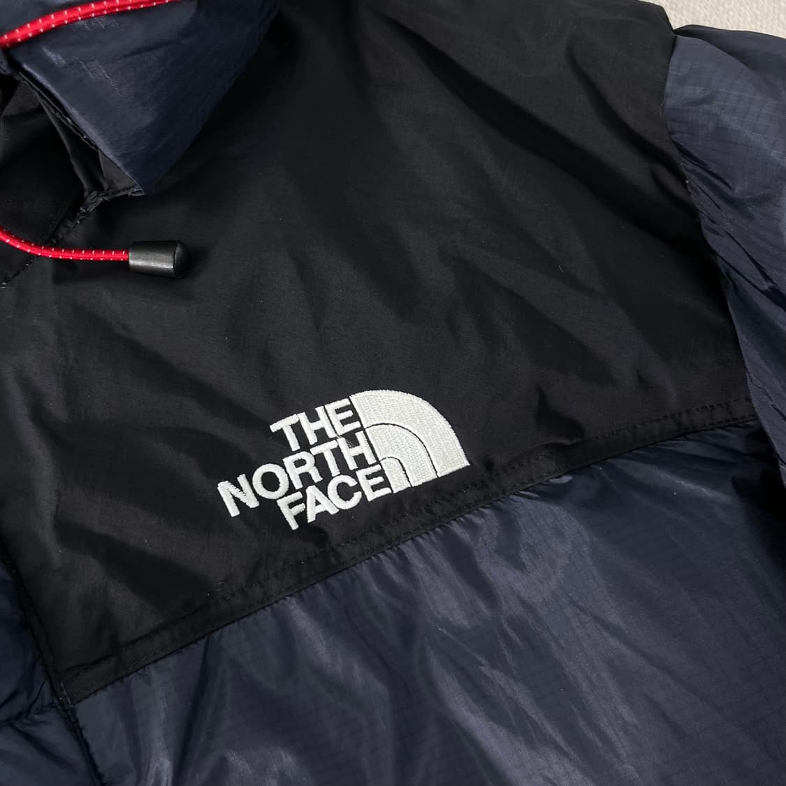 100 노스페이스 드롭 700 윈드스토퍼 패딩  상품이미지2