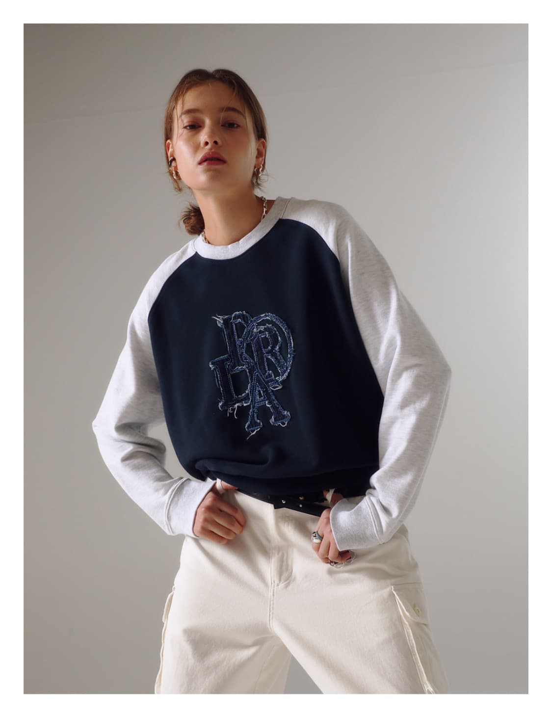 프렌다 SWEATSHIRT 상품이미지3