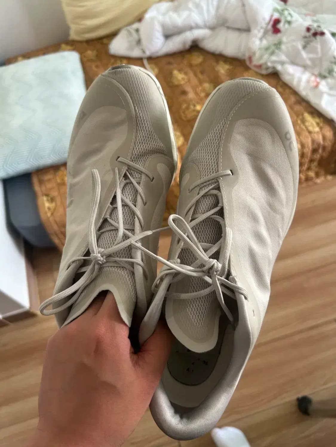 온러닝 파프 클라우드벤쳐 아이스문 285 상품이미지1