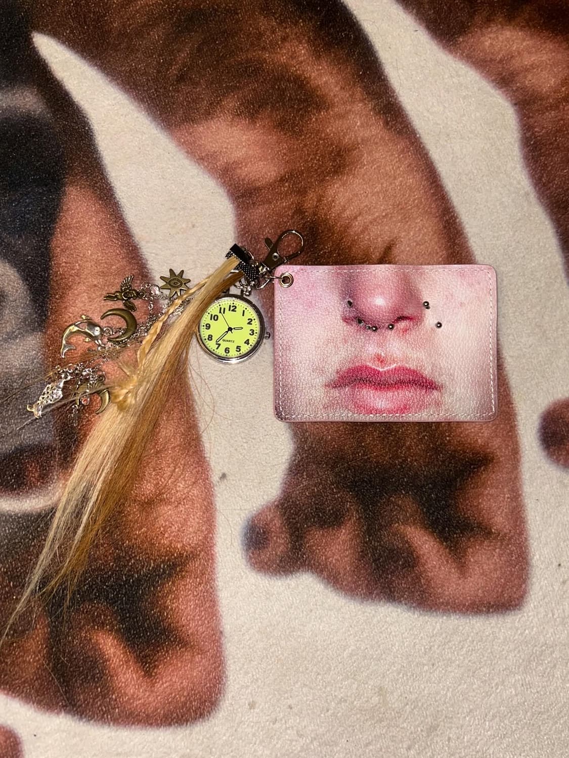 𓇽 Pierced Acne Face Card Holder 𓇽 상품이미지1