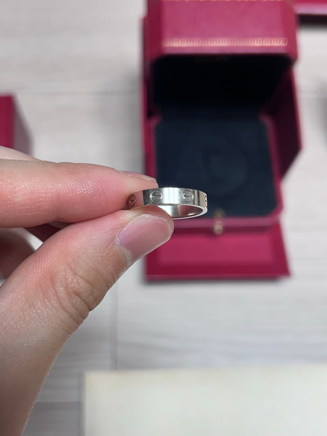 [51호] 까르띠에 러브링 스몰 화이트골드 상품이미지3