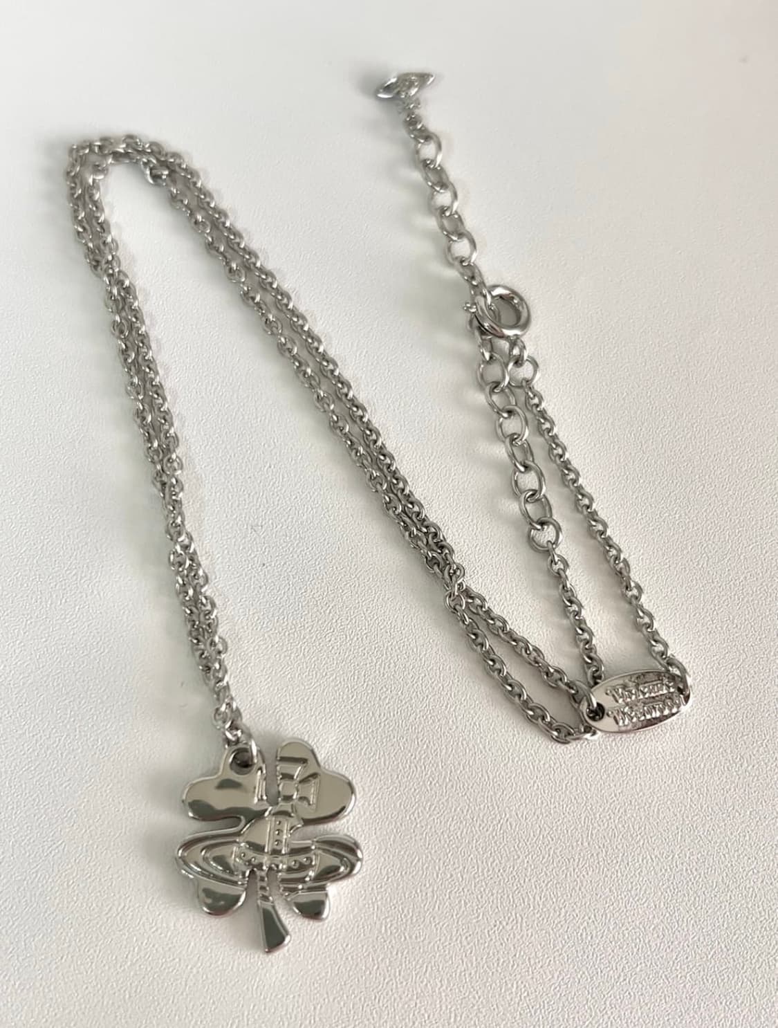 비비안웨스트우드 클로버 목걸이 상품이미지2