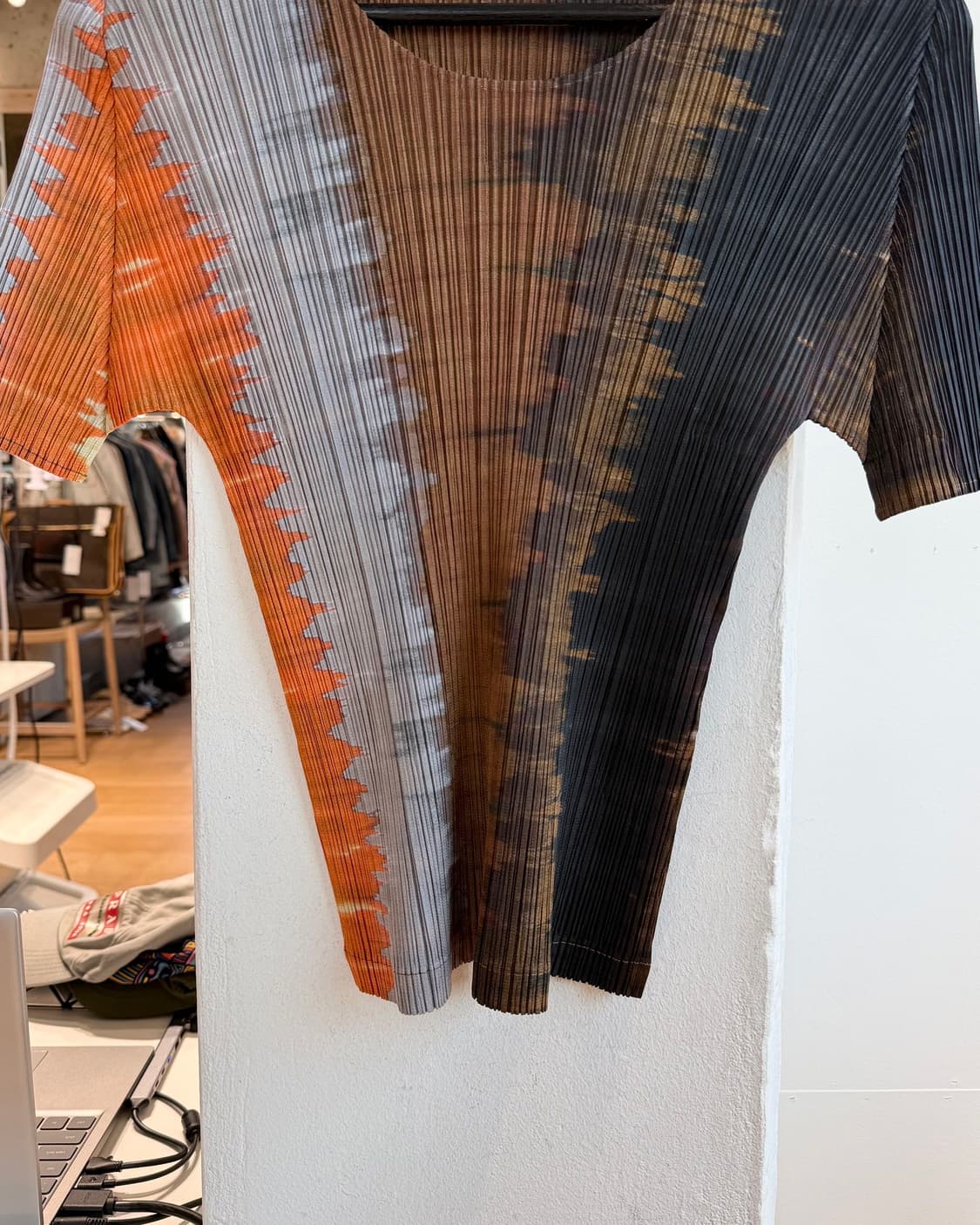 플리츠 플리즈 그래픽 링컬 하프티 상품이미지6