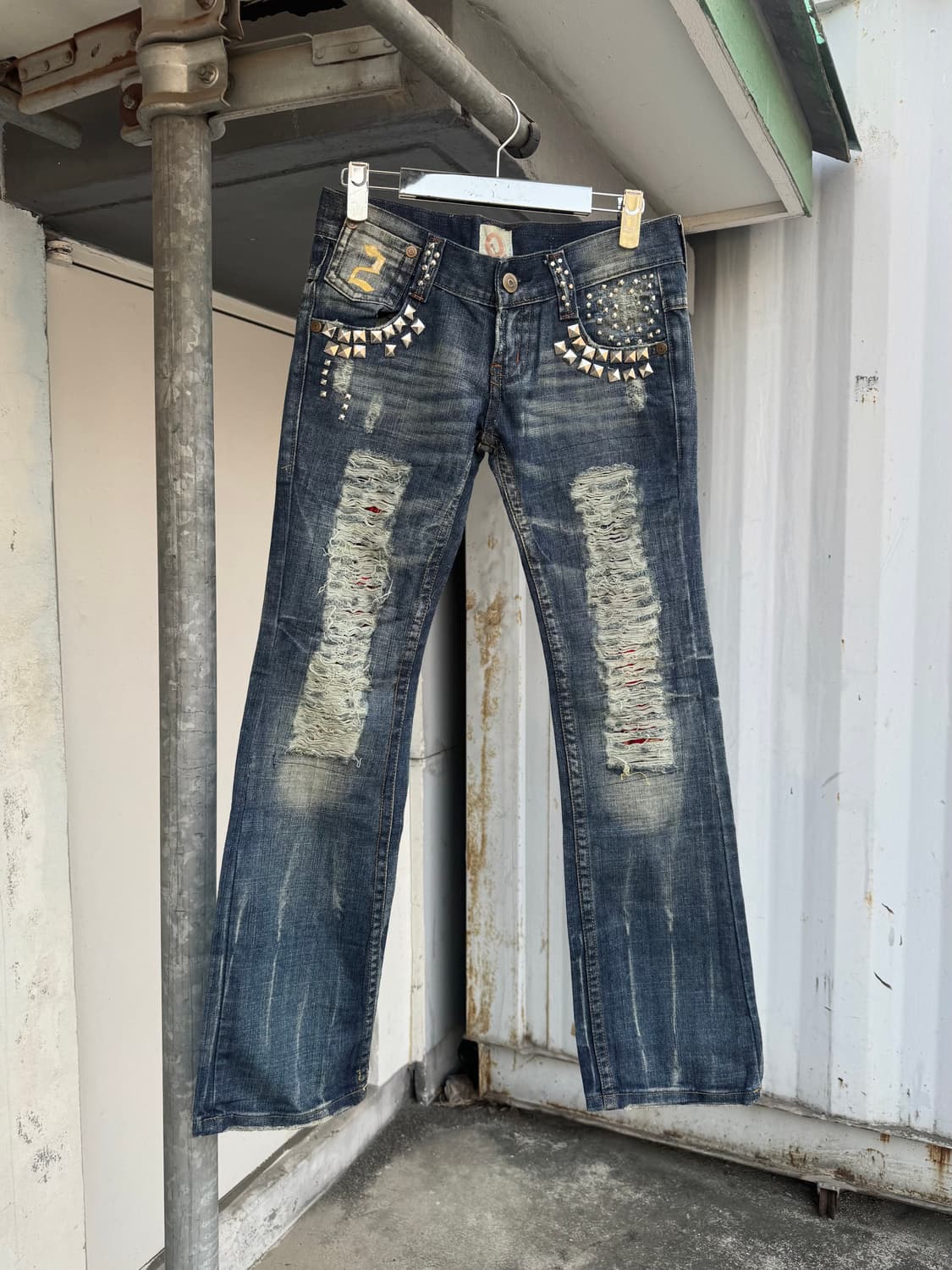 Stud distressed pants 상품이미지3